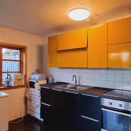 Yellow House Hostel Kopenhagen Buitenkant foto